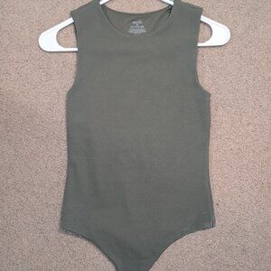 Nuuds ribbed crew tank bodysuit